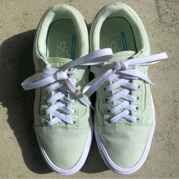 Canvas Vans Ankle Shoes, Ultracush Lite in Mint Green, Size 7 - Picture 3 of 8